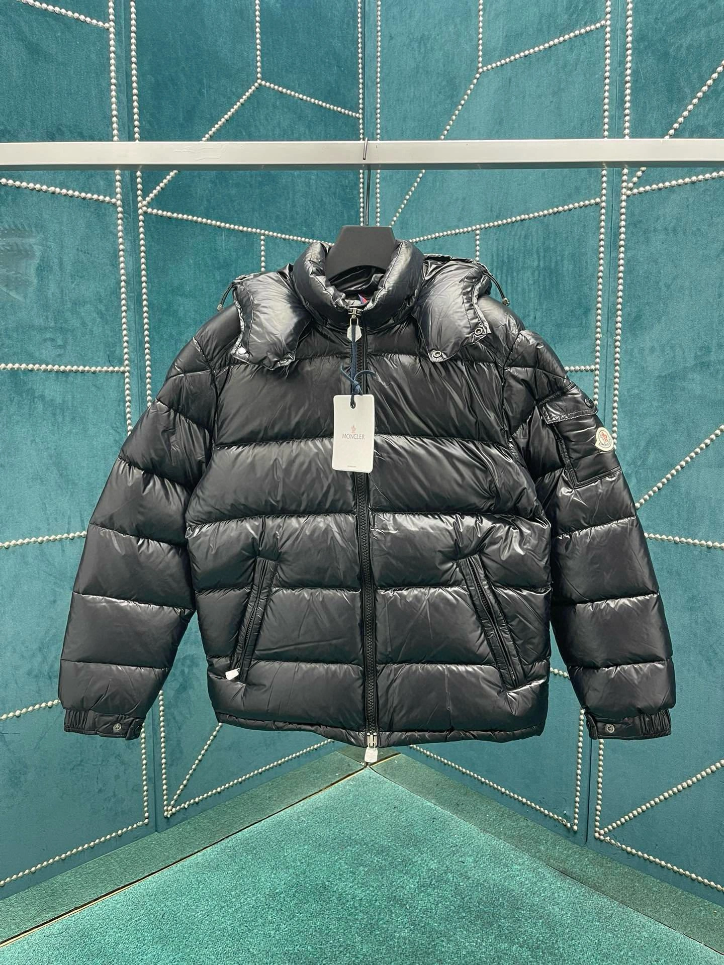 wg.luxury- 7o9385r Down Jacket oversized 2colour item:D-F409J1939-2